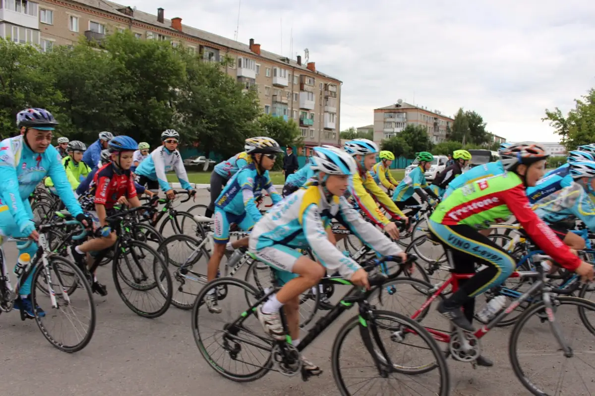 Александр Винокуровтың әкесі Петропавлда өткен велосипед жарысына қатысты
