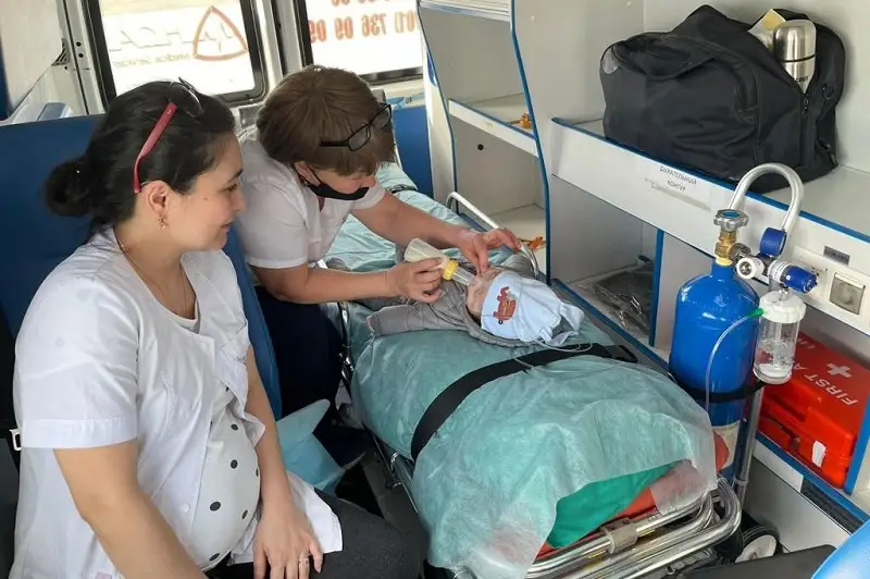 Qazaqstan halqyna qory balalardyń shetelde emdelýine kómek kórsetýde