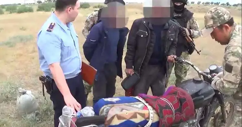 Более 10 кг наркотиков изъяли у мотоциклистов в Жамбылской области