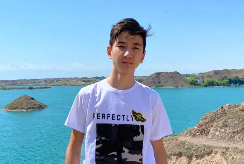 «Aqtóbe» - «Astana» matchyn jarty saǵat boıy syǵalap qarap otyrdym – jankúıer bala