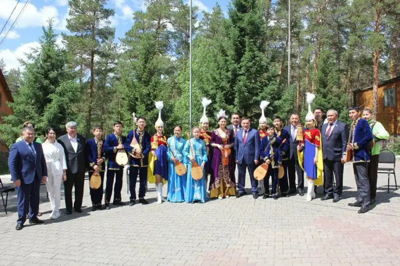 Путевки и денежные сертификаты получили акмолинские школьники