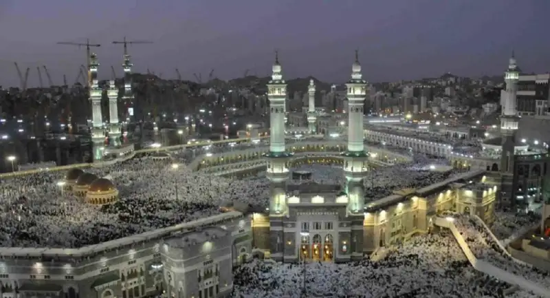 ساۋد ارابياسى العاش رەت مەملەكەتكە شەتەلدىك تۋريستەردى كىرگىزەدى