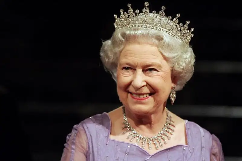 Имя королевы Великобритании планируют присвоить скверу в Нур-Султане