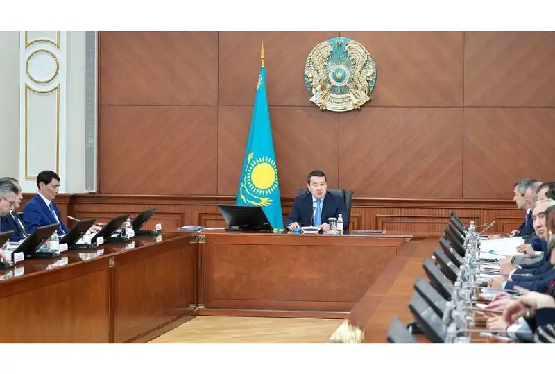 Мы должны повысить транзитный потенциал и поддержать бизнесменов – Алихан Смаилов