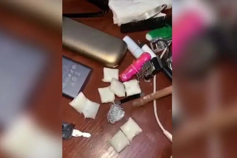 الماتىدا ەسىرتكى ساتۋمەن اينالىسقان 32 جاستاعى ايەل ۇستالدى