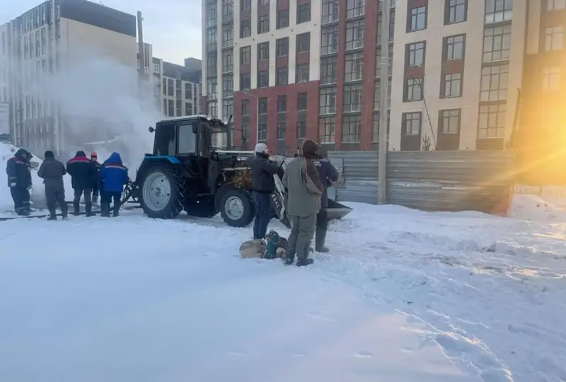 Qaraǵandyda eki kópqabatty úı jylýsyz qaldy