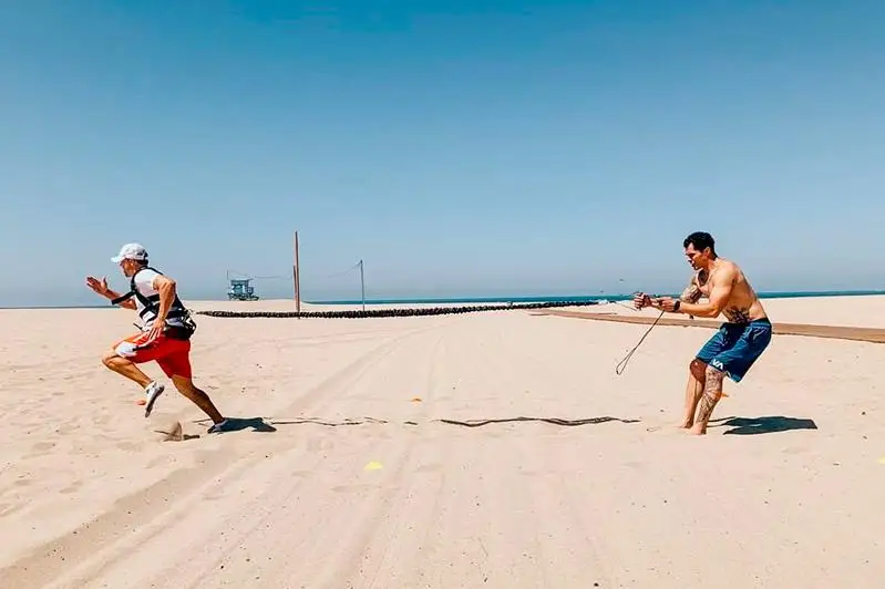 گولوۆكين قالاي جاتتىعىپ جاتقانى تۋرالى ۆيدەو جاريالادى