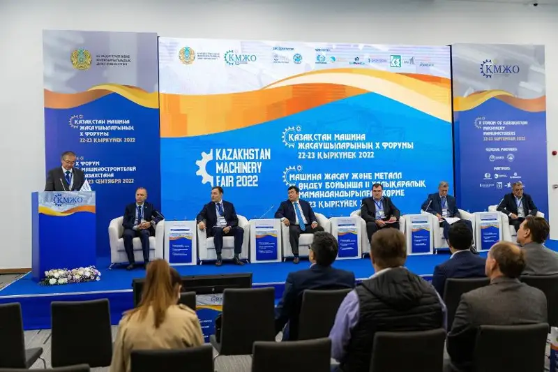 Глава КЛМЗ удостоен нагрудного знака «Почетный машиностроитель»