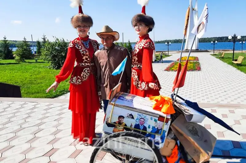 Ұлытаудан жаяу шыққан 72 жастағы қария 4,5 мың шақырым жүріп Петропавлға жетті