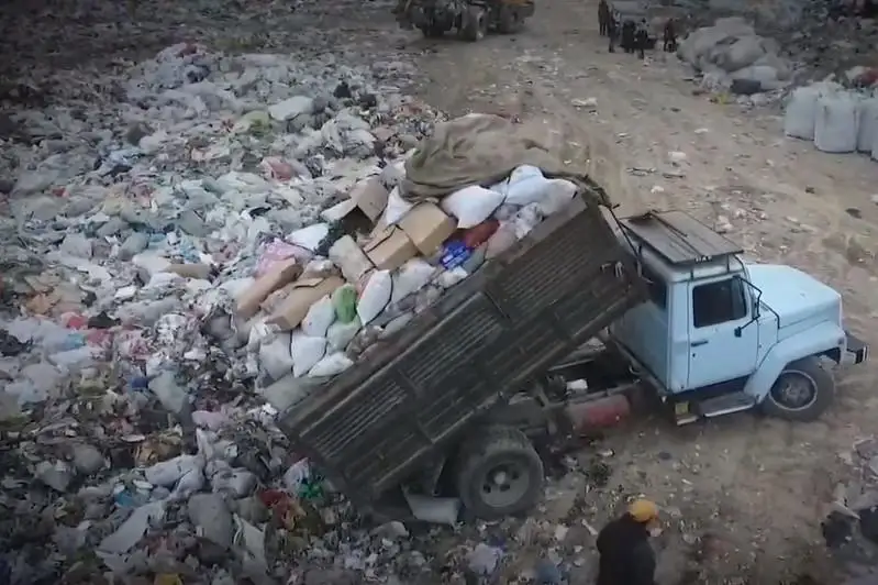 Руководителей департаментов экологии пяти областей и Алматы наказали за стихийные свалки