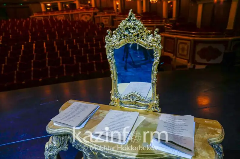 Almatyda jastar teatry salynady
