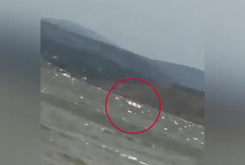 Спасено 24 человека с тонущего катера на Бухтарминском водохранилище