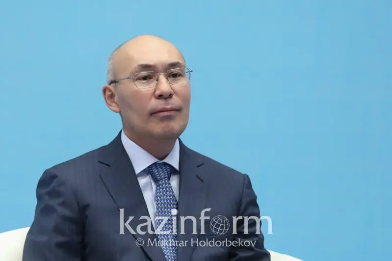 قايرات كەلىمبەتوۆ: پرەزيدەنت وتە شۇعىل شەشىم قابىلداي الاتىن جاڭا ينستيتۋت قۇرۋ توقتامىنا كەلدى