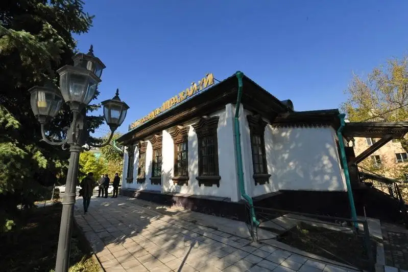 الماتىداعى احمەت بايتۇرسىن ۇلىنىڭ مۇراجاي-ءۇيى اكىمدىك مەنشىگىنە قايتارىلدى