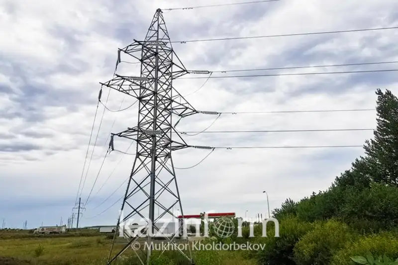 Проводить связь через опоры электропередач будут в Казахстане