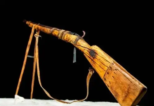 ايۋ اتقان مىلتىقتىڭ ءدۇمى