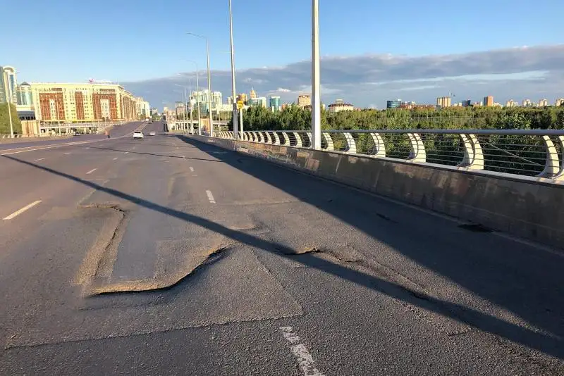 الداعى ءۇش كۇندە استاناداعى ارقار كوپىرى جابىلادى