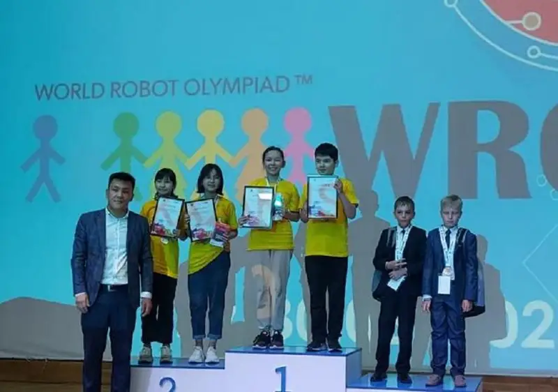 Команда Осакаровского района заняла 1 место на республиканской олимпиаде по робототехнике