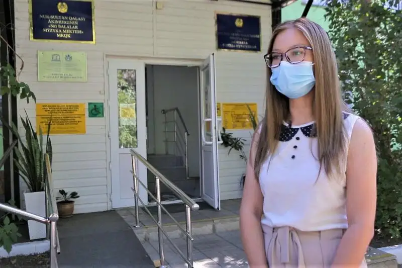 Родители школьников столицы призывают граждан пройти вакцинацию