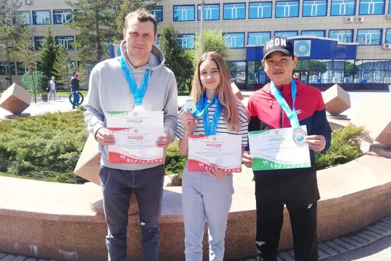 Акмолинские пловцы стали чемпионами Казахстана среди спортсменов с нарушением органов слуха