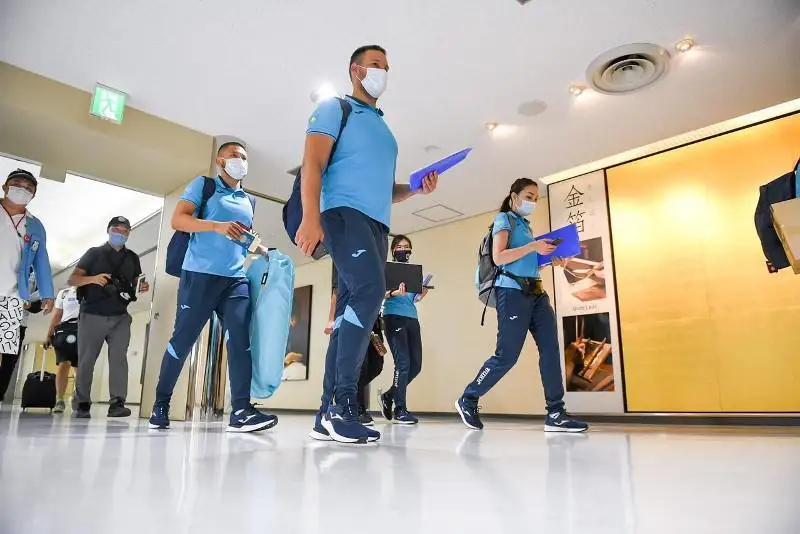 Qazaqstannyń olımpıada komandasy Tokıoǵa kelip jetti