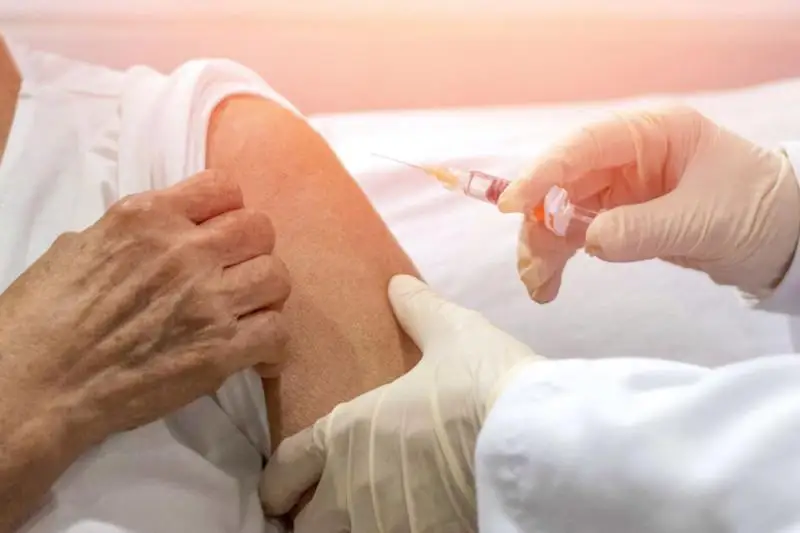 1417 казахстанцев старше 90 лет вакцинированы от КВИ