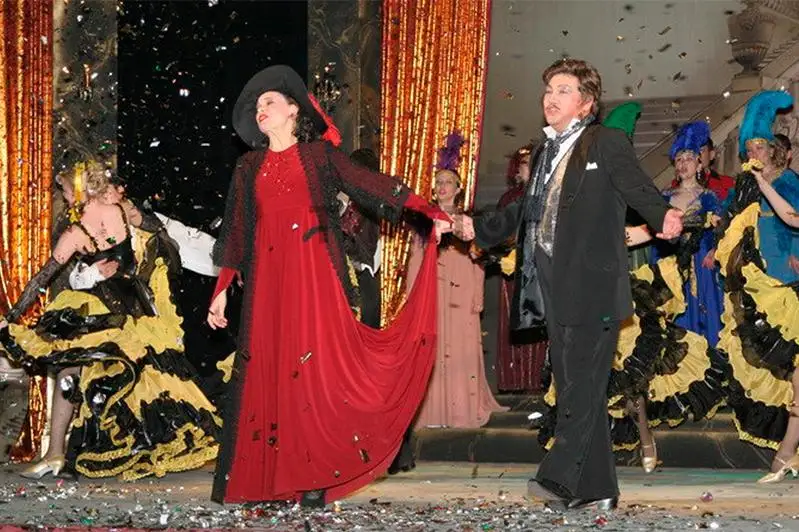 На открытие нового сезона приглашает карагандинский театр музкомедии