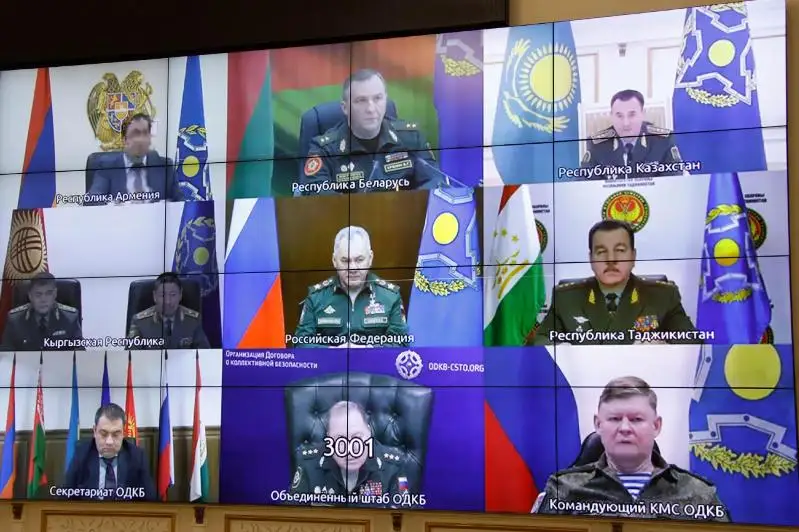 Вывод войск ОДКБ из Казахстана: министры обороны обсудили результаты миротворческой операции