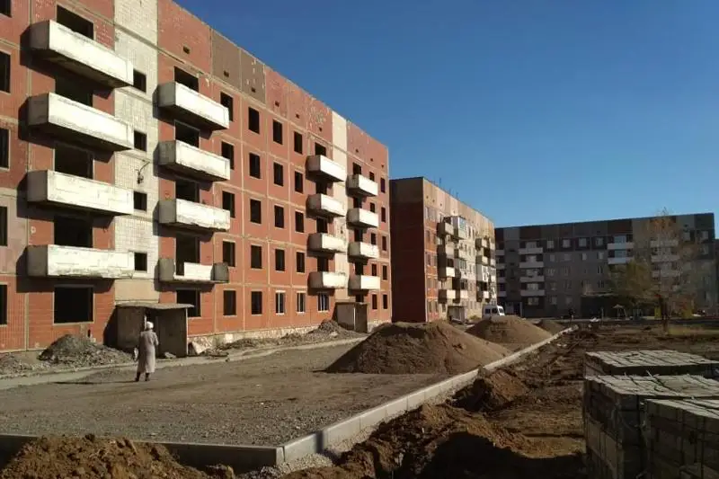 Заброшенные пятиэтажки восстанавливают в Карагандинской области