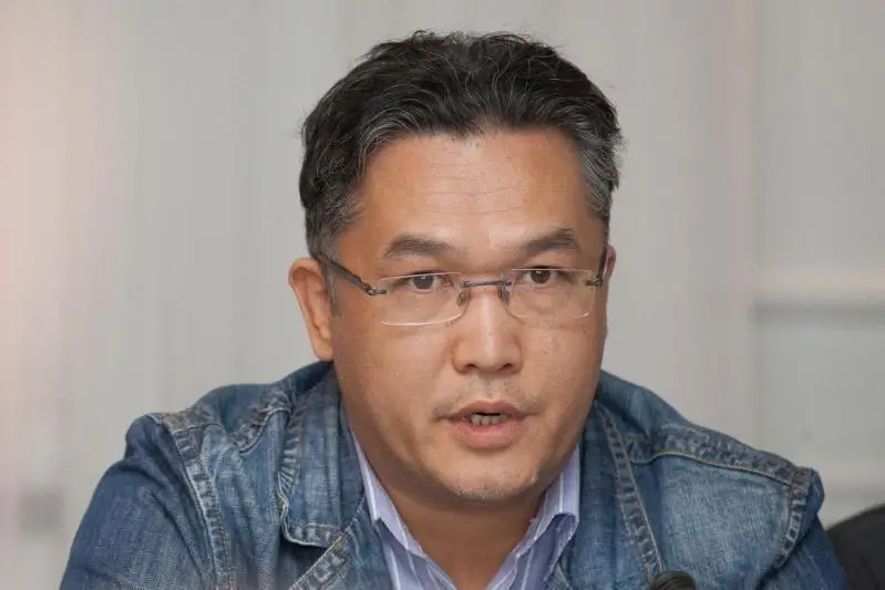 Выборы акимов положительно повлияют на модернизацию госуправления -  Расул Жумалы