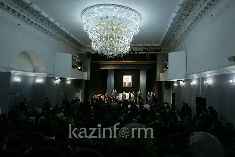 Астанада Қозыкөрпеш Жаңбыршинді ақтық сапарға шығарып салуда