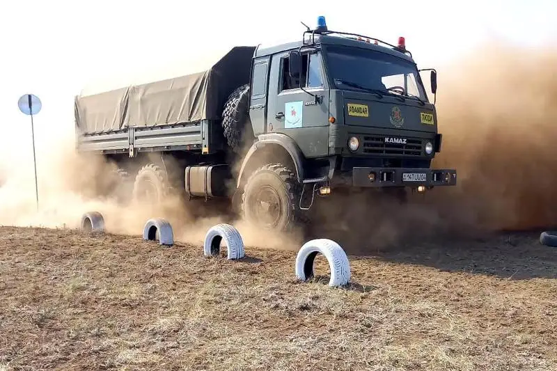 Лучших водителей-гвардейцев по танковому биатлону Западного региона определили в Актобе