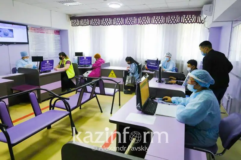 Almaty qalasy koronavırýsqa qarsy vaktsınatsııa boıynsha kósh bastap tur