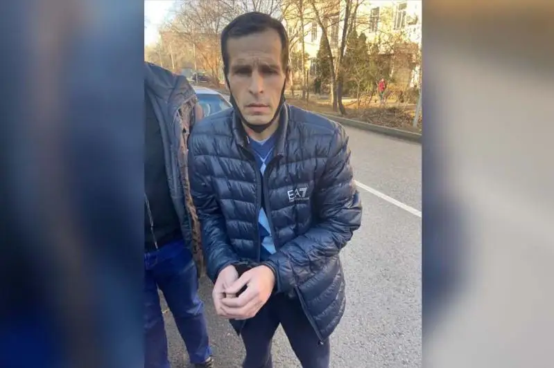 Вор в женской одежде украл из дома алматинцев бриллианты на 4 млн тенге