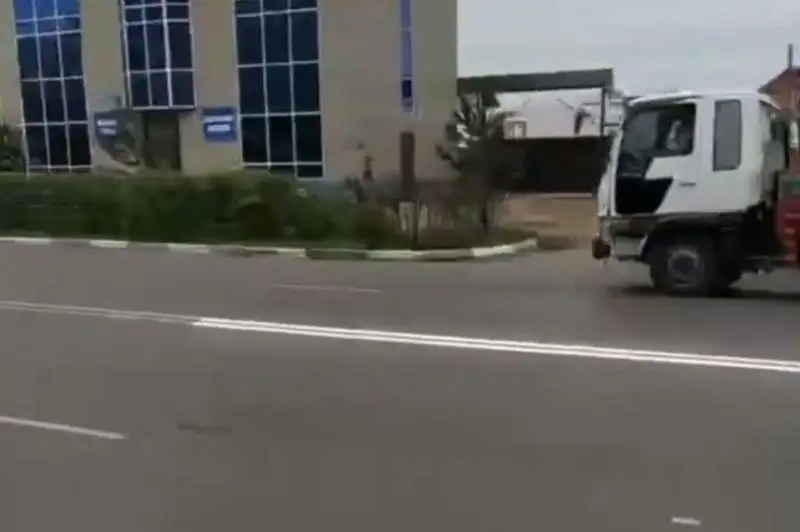 «Бесконечная» двойная сплошная разметка на главной улице возмутила жителей Петропавловска