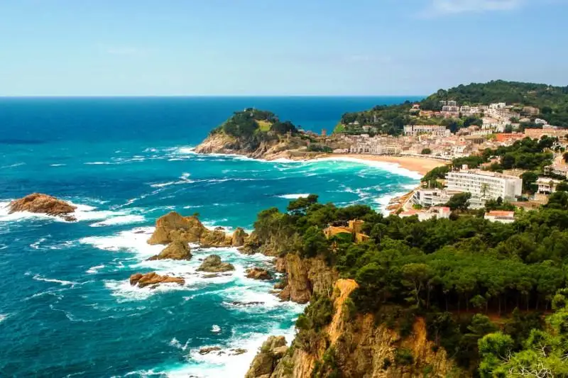 Когда казахстанцы смогут посетить испанские курорты