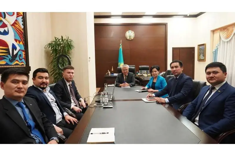 Арыстанбек Мухамедиулы выступил на конференции «Garrod Research Seminar Series»