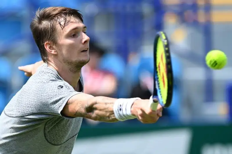 Бублик выиграл в первом круге одиночного разряда турнира ATP в России