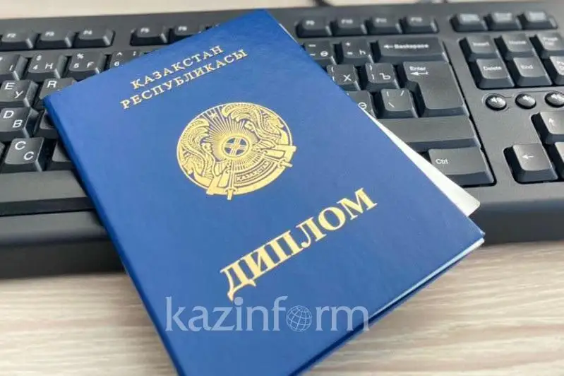 «Dıplommen – aýylǵa»: BQO-da 400-ge jýyq mamanǵa baspana alýǵa nesıe berildi