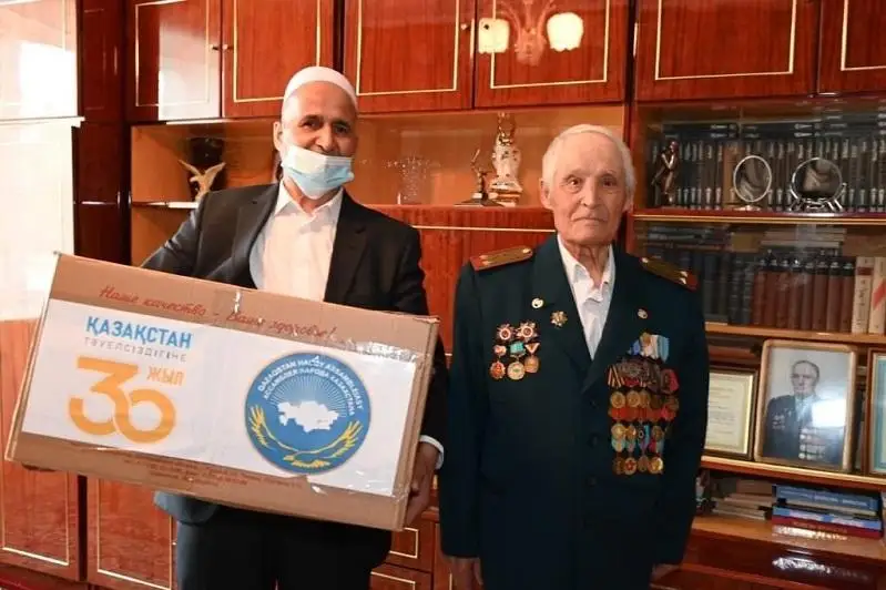 С почтением к подвигам: этнокультурные объединения Костаная поздравили ветеранов