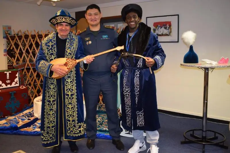 В НАТО прошла выставка казахской культуры