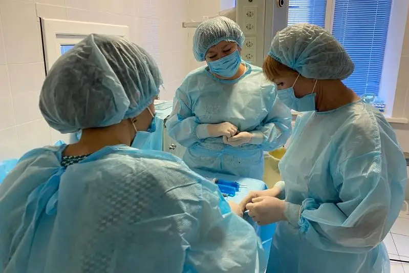 Восемь операций провели израильские врачи в Атырау