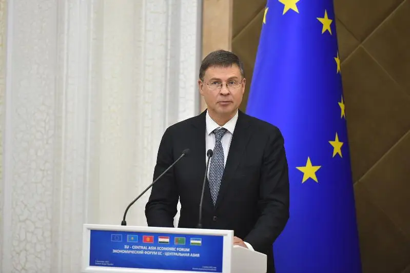 Я всячески привержен укреплению партнерства между ЕС и Центральной Азией - Валдис Домбровскис
