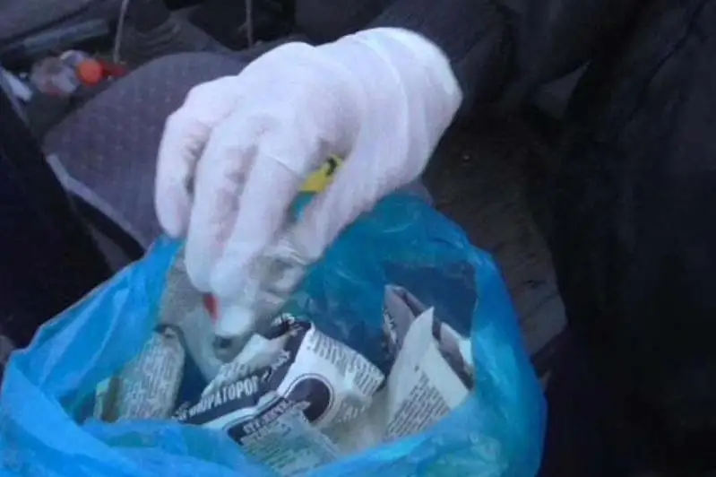 Наркотики и оружие нашли в машине кызылординца полицейские