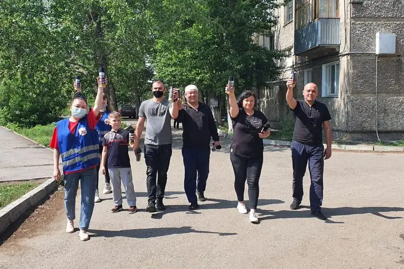 Наркограффити уничтожают полиция и волонтёры в Павлодарской области