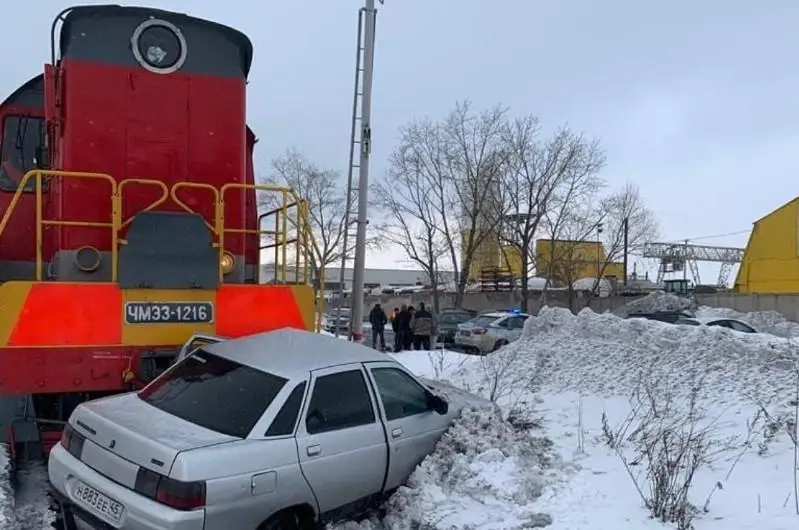 Petropavlda teplovoz kólikpen soqtyǵysyp qaldy