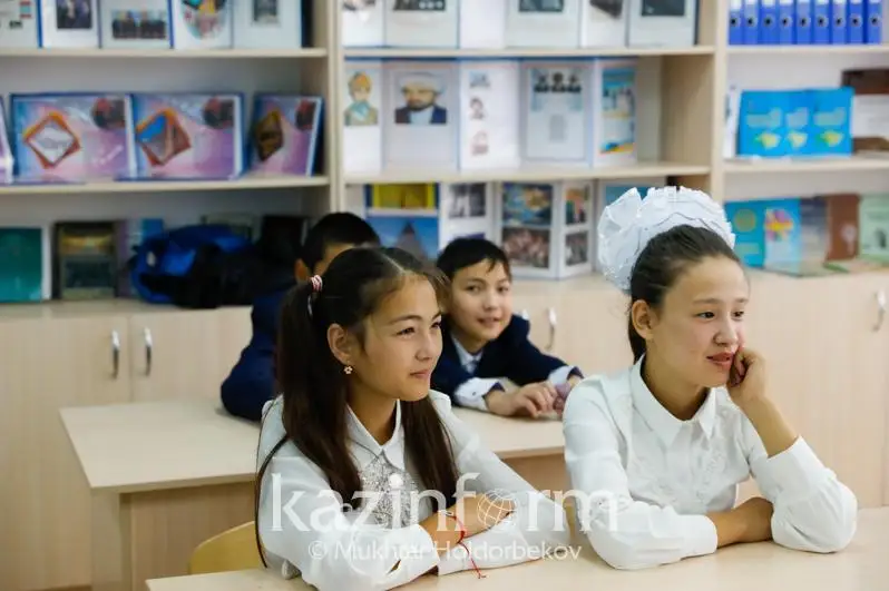 Семи столичным школам предлагают присвоить имена выдающихся деятелей