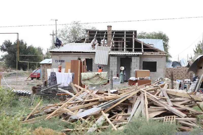 За два месяца в Байзакском районе восстановят 122 объекта