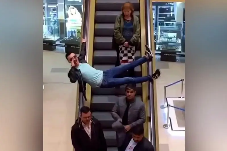 Пранкера из алматинского метро и ТРЦ ищет полиция