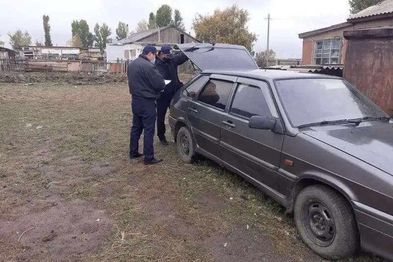 Aqmolada joǵalǵan 12 jasar bala ákesiniń kóliginiń júksalǵyshynan tabyldy